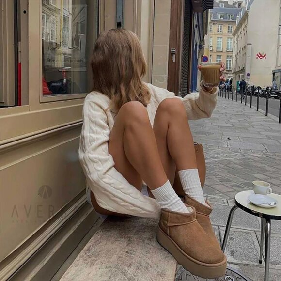 UGG Women's Classic Ultra Mini Platform - Picture 3 of 10